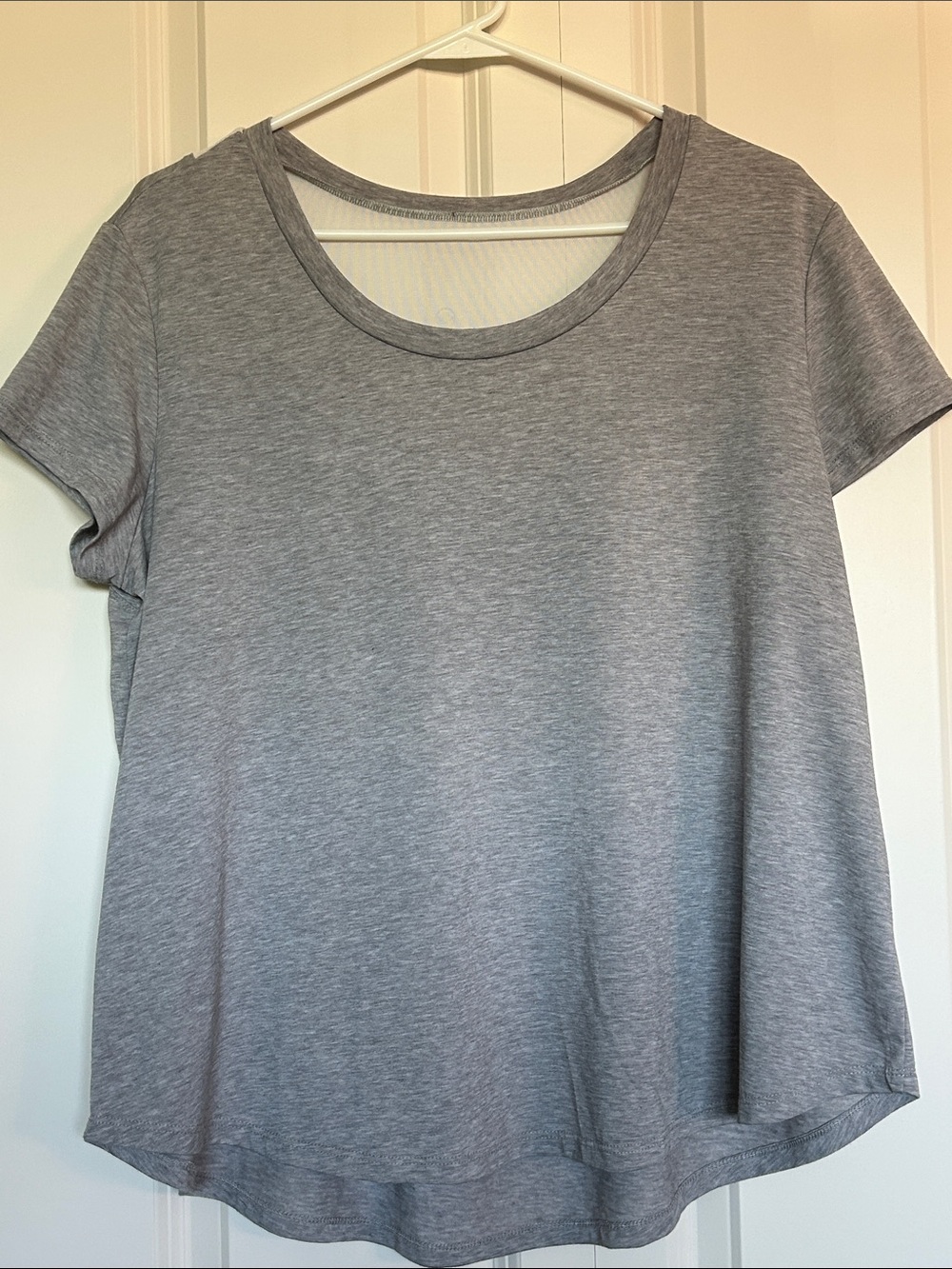 EUC Eddie Bauer Women's Heather Gray Short Sleeve Scoop Neck Top